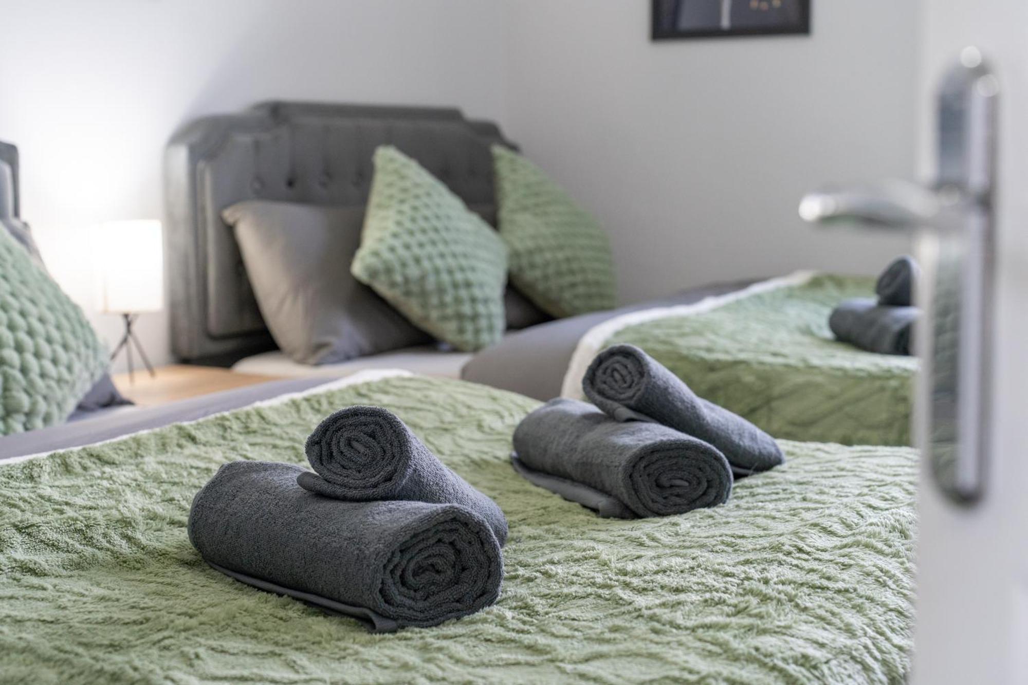 Open Mind Property - Apartment With 2 Double Beds พอร์ตสมัธ ภายนอก รูปภาพ