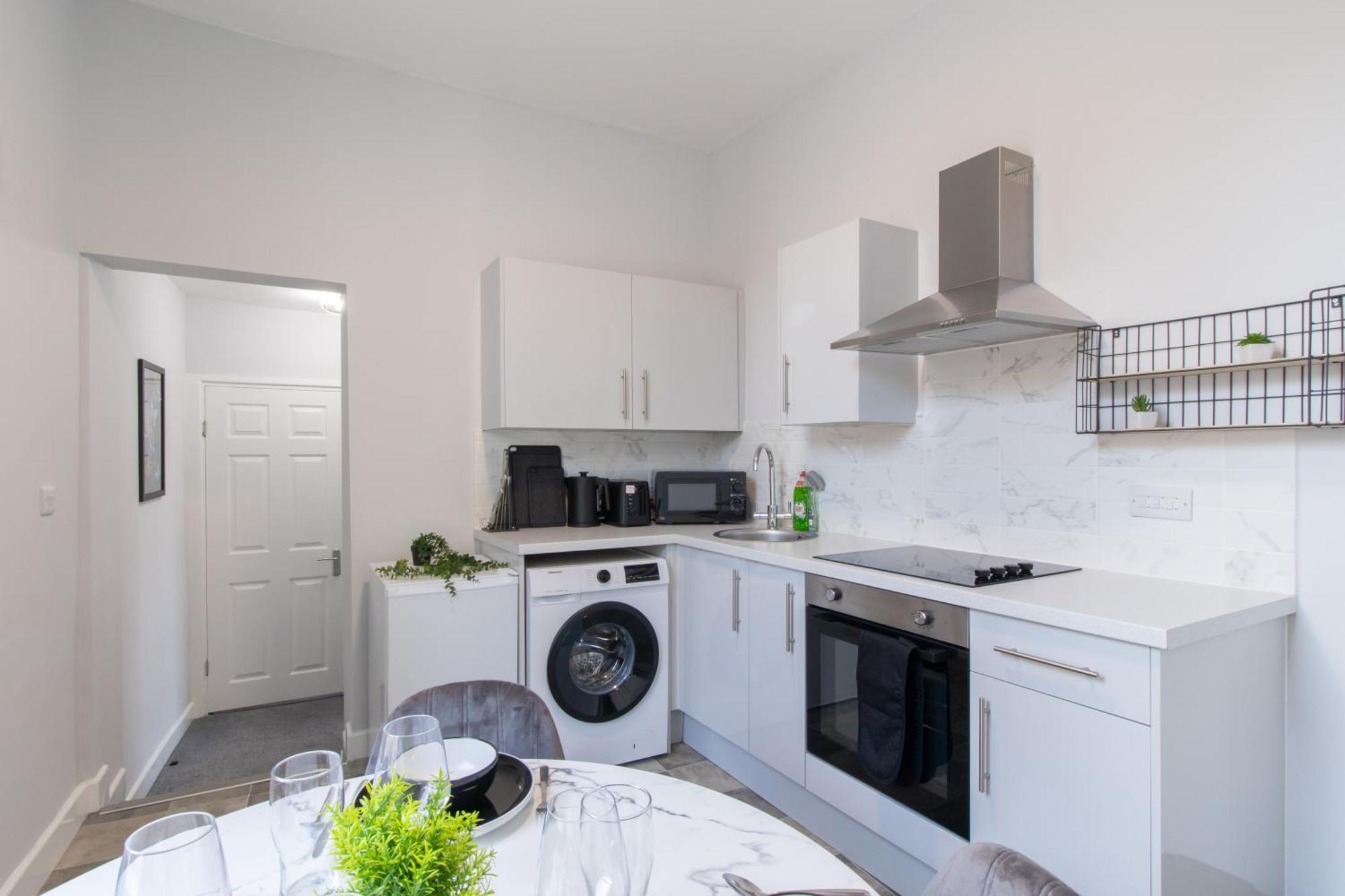 Open Mind Property - Apartment With 2 Double Beds พอร์ตสมัธ ภายนอก รูปภาพ